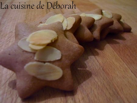 Les étoiles au chocolat, biscuits de Noël   Cuisine de Deborah Les étoiles au chocolat, biscuits de Noël   Cuisine de Deborah