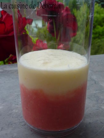 Trilogie de verrines: Mousse citron / Mousse chocolat / Tiramisu abricots Cuisine de Deborah Trilogie de verrines: Mousse citron / Mousse chocolat / Tiramisu abricots Cuisine de Deborah