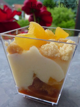 Trilogie de verrines: Mousse citron / Mousse chocolat / Tiramisu abricots Cuisine de Deborah Trilogie de verrines: Mousse citron / Mousse chocolat / Tiramisu abricots Cuisine de Deborah