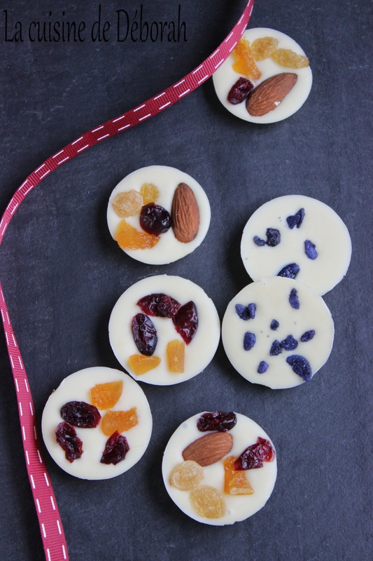 Les mendiants au chocolat noir ou au chocolat blanc- La cuisine de Déborah Les mendiants au chocolat noir ou au chocolat blanc- La cuisine de Déborah