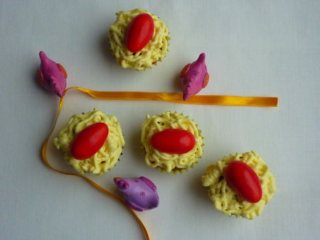 Les minis-cupcakes nids de Pâques - Cuisine de Déborah Les minis-cupcakes nids de Pâques - Cuisine de Déborah