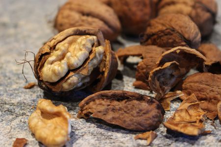 Fruits secs grillés et salés - Cuisine de Deborah