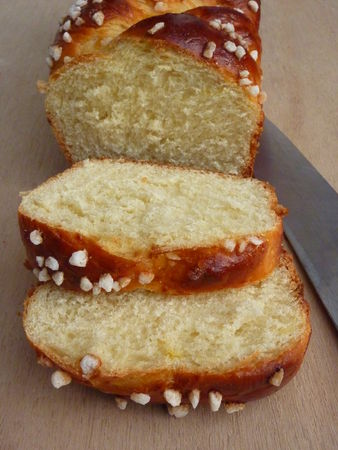 Brioche tressée au sucre - Cuisine de Deborah Brioche tressée au sucre - Cuisine de Deborah