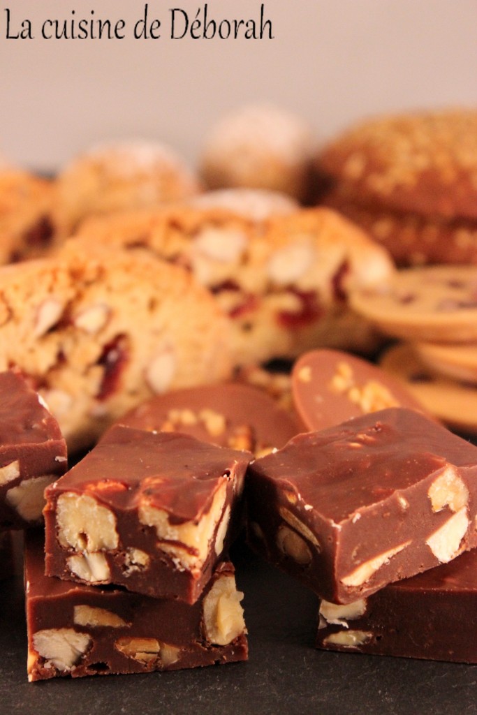 Fudge chocolat au lait et fruits secs Cuisine de Deborah Fudge chocolat au lait et fruits secs Cuisine de Deborah