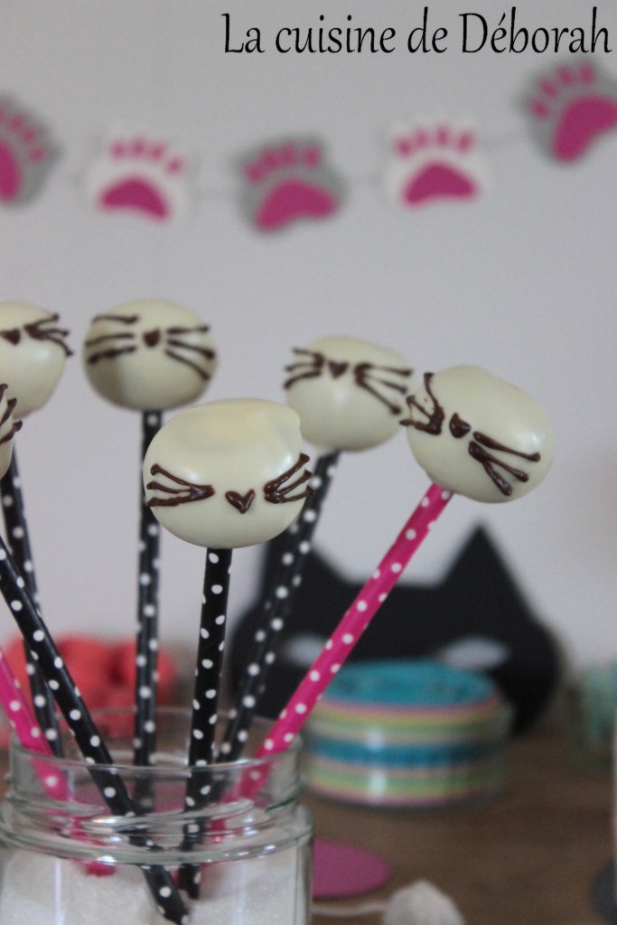 8cake pops chat